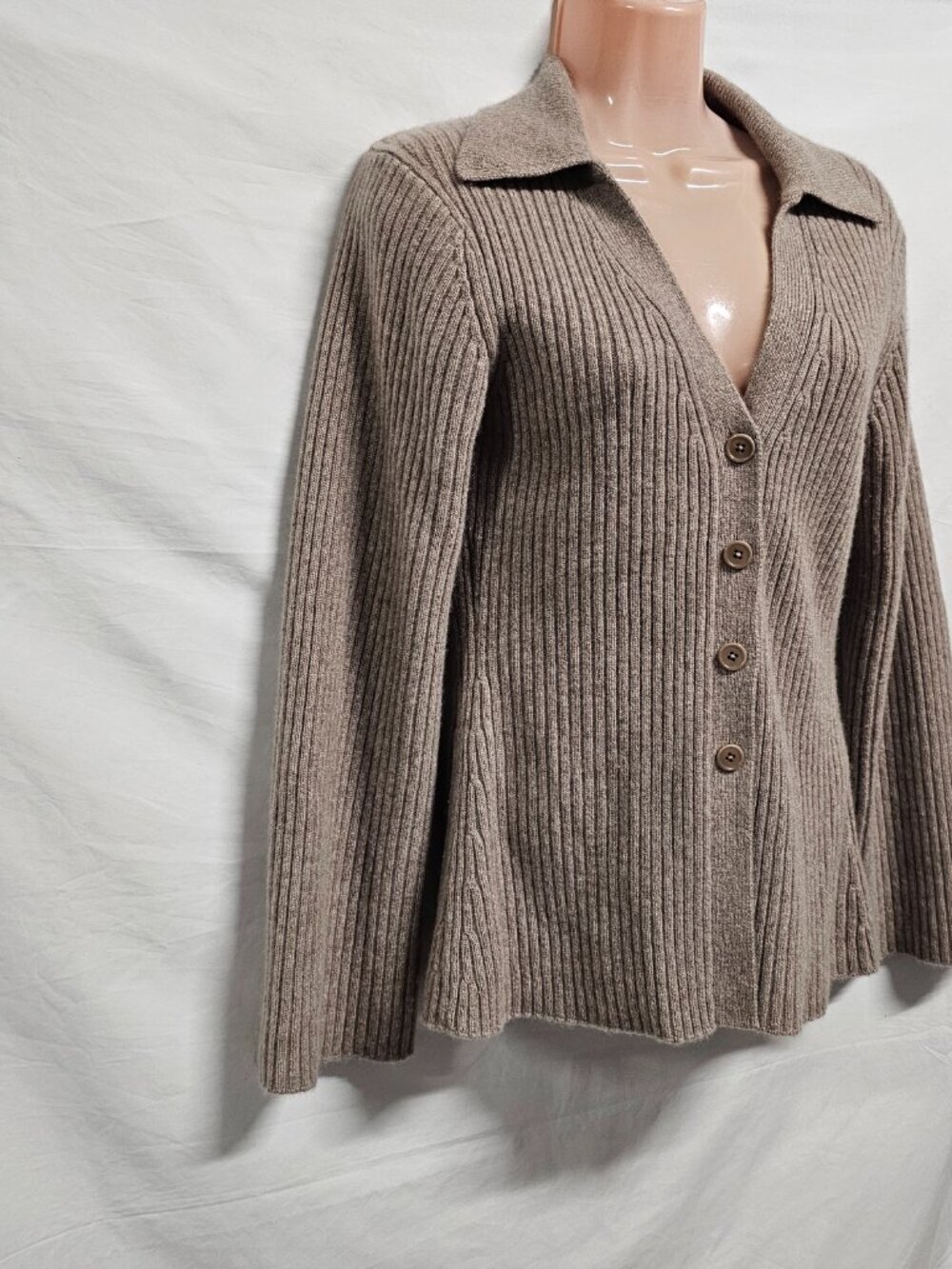 Reformation Shea Cashmere Collared Cardigan Sweater Women Size XS - Picture 3 of 15